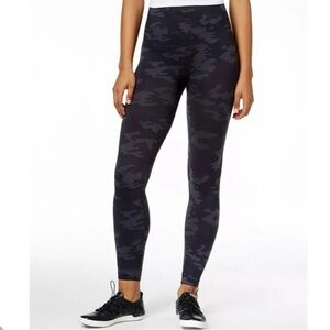Spanx Look At Me Now Seamless Leggings Size M Athletic Workout Athleisure Womens